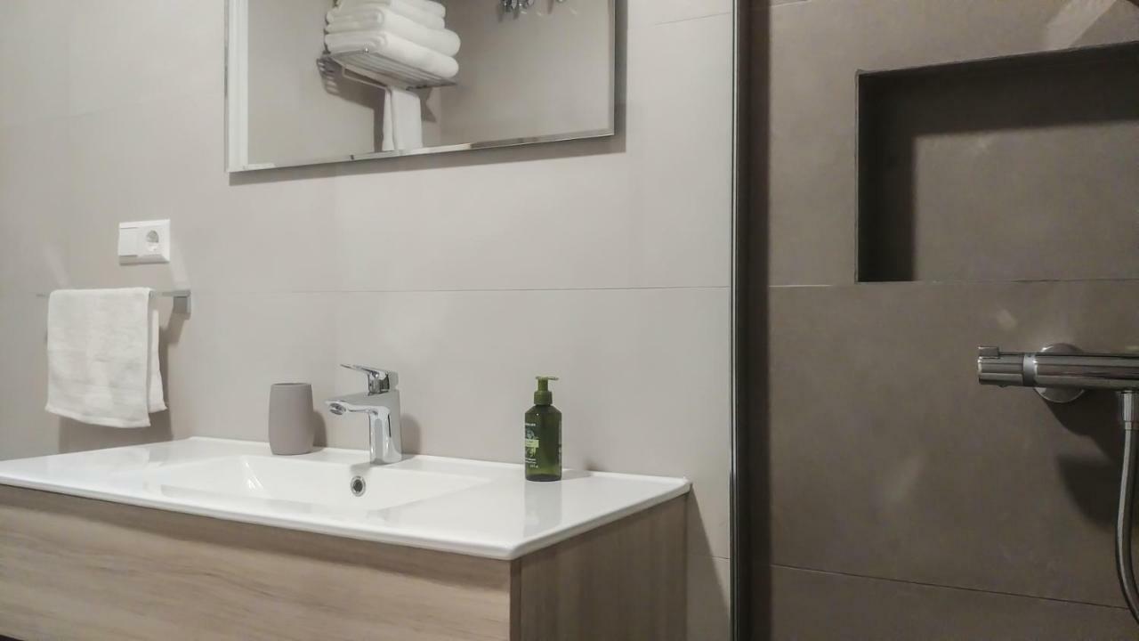 Beachfront Apartment In Fuengirola New Eksteriør billede